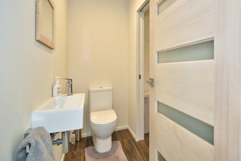 Photo of property in 33 Rannoch Drive, Jacks Point, Queenstown, 9371