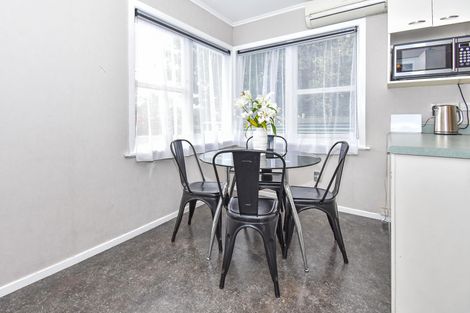 Photo of property in 431a Great South Road, Opaheke, Papakura, 2113