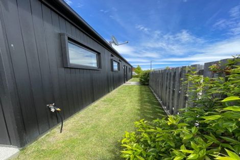 Photo of property in 21 Red Cottage Drive, Lake Hayes, Queenstown, 9304