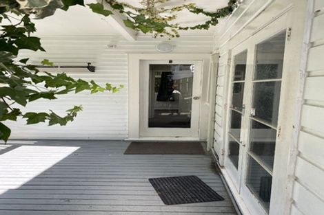 Photo of property in 4a Easdale Street, Kelburn, Wellington, 6012