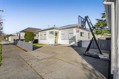 Photo of property in 10 Mahoe Street, Strandon, New Plymouth, 4312