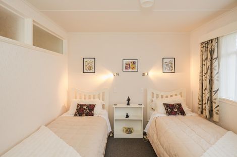 Photo of property in 10 Solway Street, Holmes Hill, Oamaru, 9401