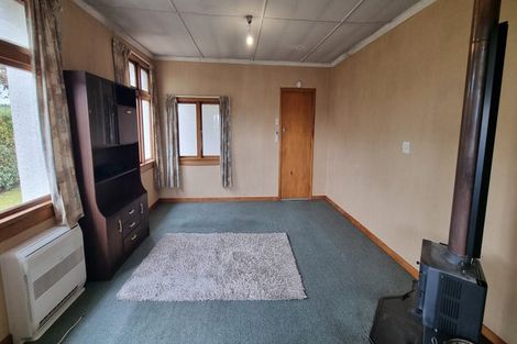 Photo of property in 22 Murchie Street, Thornbury, Riverton, 9883