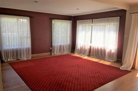 Photo of property in 28 Morley Street, New Plymouth, 4310