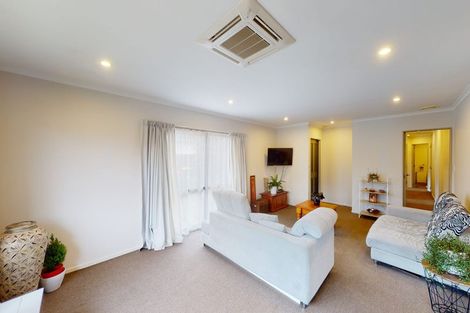 Photo of property in 19c Railway Street West, Papakura, 2110