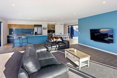 Photo of property in 1 Arapipi Way, Peka Peka, Waikanae, 5391