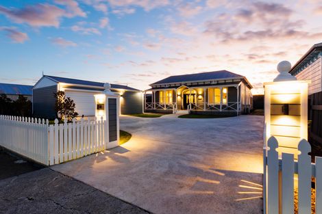 Photo of property in 10 Stewart Street, Marton, 4710