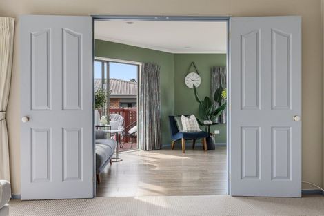 Photo of property in 5 Burnt Oak Drive, Pyes Pa, Tauranga, 3112