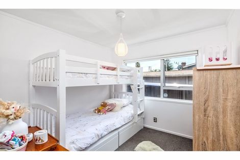 Photo of property in 1b Karaka Street, New Lynn, Auckland, 0600