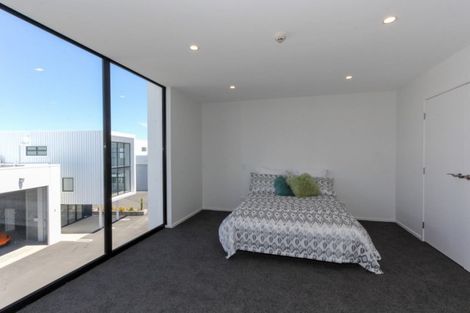 Photo of property in 1/86 Hurlstone Drive, Waiwhakaiho, New Plymouth, 4312