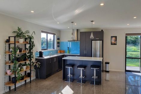 Photo of property in 1225 Frankley Road, Hurworth, New Plymouth, 4371