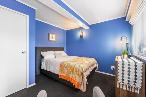 Photo of property in 56 Colwill Road, Massey, Auckland, 0614