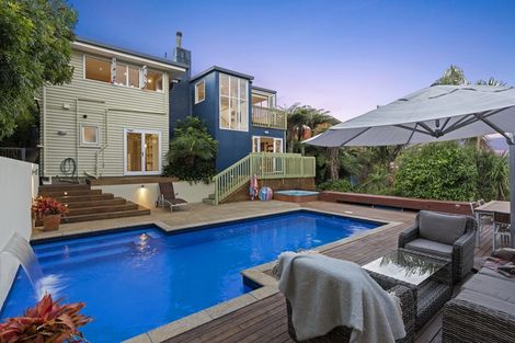 Photo of property in 9 Oban Road, Browns Bay, Auckland, 0630
