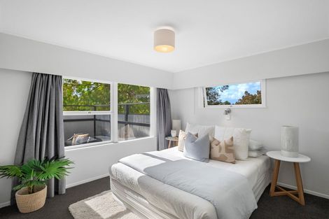 Photo of property in 6a Tallington Crescent, Torbay, Auckland, 0630