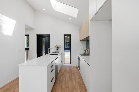 Photo of property in 27 Westhaven Drive, Tawa, Wellington, 5028
