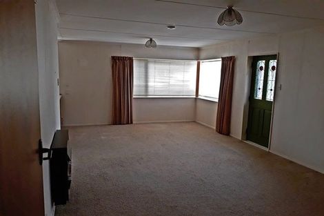 Photo of property in 2 Edgecombe Court, Roslyn, Palmerston North, 4414