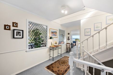 Photo of property in 94 Viewmont Drive, Harbour View, Lower Hutt, 5010
