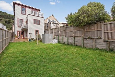 Photo of property in 60 Austin Street, Mount Victoria, Wellington, 6011