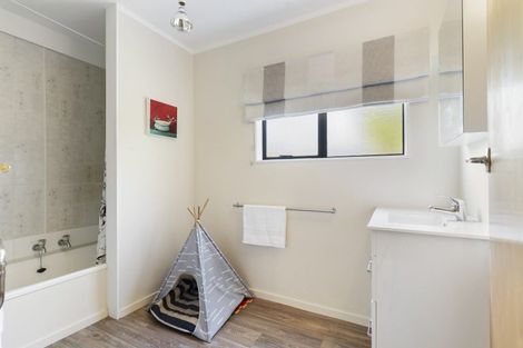 Photo of property in 25 King Street, Carterton, 5713