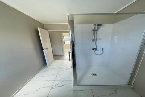 Photo of property in 15a Secretariat Place, Randwick Park, Auckland, 2105