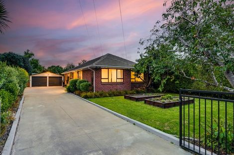 Photo of property in 17 Liverton Crescent, Bishopdale, Christchurch, 8053