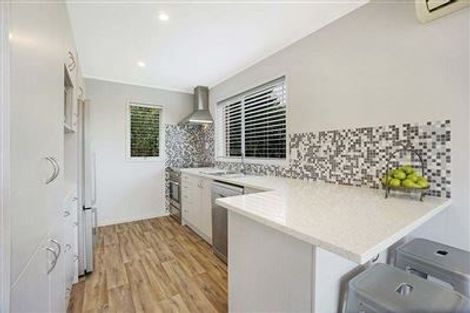 Photo of property in 1/17 Sandiacre Way, Browns Bay, Auckland, 0630