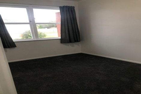 Photo of property in 1/42-44 Opaheke Road, Opaheke, Papakura, 2113