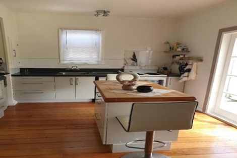 Photo of property in 10 Leicester Street, Patea, 4520