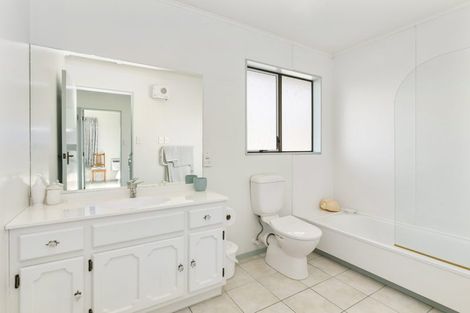 Photo of property in 14 Bloomfield Terrace, Hutt Central, Lower Hutt, 5010