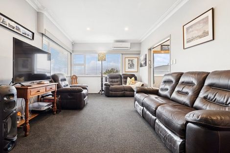 Photo of property in 4 Hamlet Place, Pukekohe, 2120