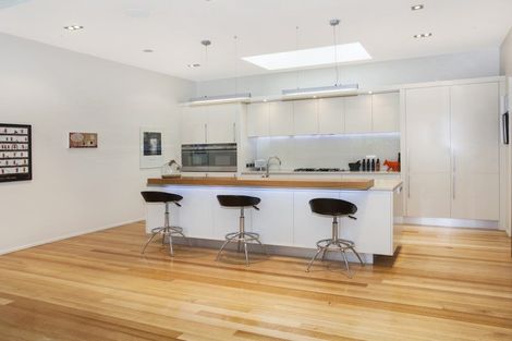 Photo of property in 10 Royds Street, Fendalton, Christchurch, 8014