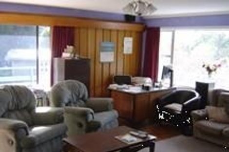 Photo of property in 480 Stokes Valley Road, Stokes Valley, Lower Hutt, 5019