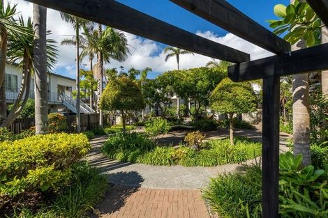 Photo of property in 21/72 Kitchener Road, Milford, Auckland, 0620