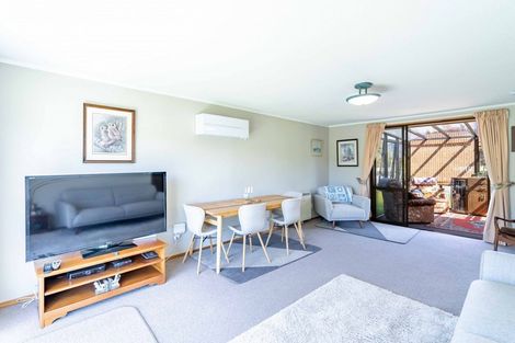 Photo of property in 1 Donald Ross Place, Te Anau, 9600