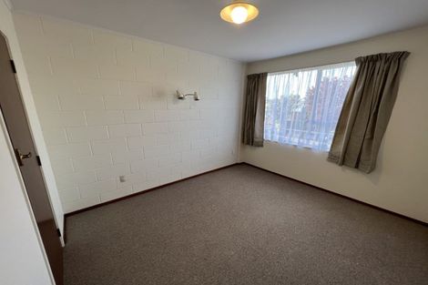 Photo of property in 6 Tiraumea Street, Palmerston North, 4410