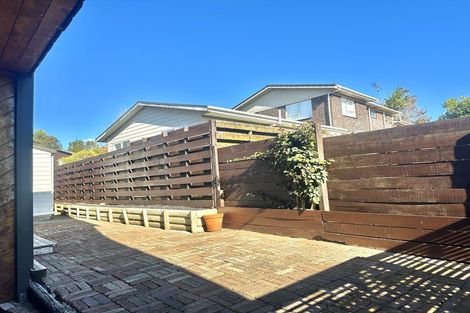 Photo of property in 2a Sirius Place, Botany Downs, Auckland, 2010