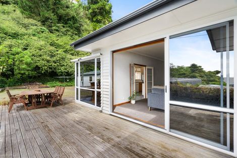 Photo of property in 51 Burns Road, Hospital Hill, Napier, 4110