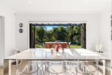 Photo of property in 2 Wonderview Road, Leigh, 0985