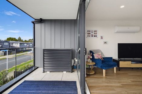 Photo of property in 104/5 Dishys Road, Flat Bush, Auckland, 2019