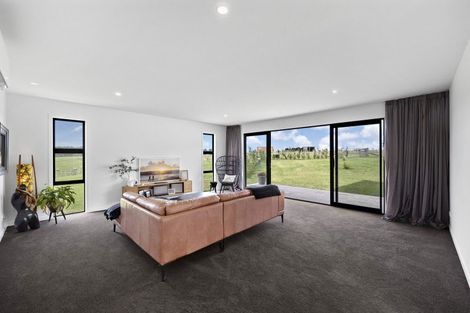 Photo of property in 160 Batty Road, Kingseat, Papakura, 2580