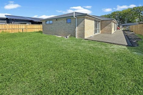 Photo of property in 28 Crossley Avenue, Woodend, 7610