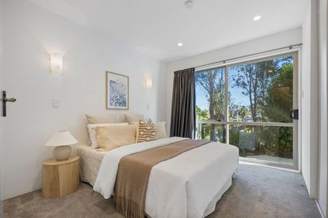 Photo of property in 825 Beach Road, Browns Bay, Auckland, 0630