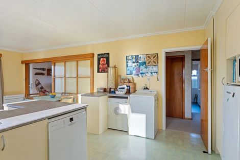Photo of property in 5 Toi Street, Otaki Beach, Otaki, 5512