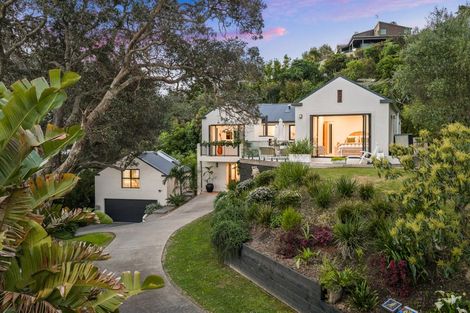 Photo of property in 10 Zita Avenue, Matakatia, Whangaparaoa, 0930