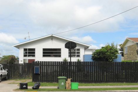 Photo of property in 244 Papamoa Beach Road, Papamoa Beach, Papamoa, 3118