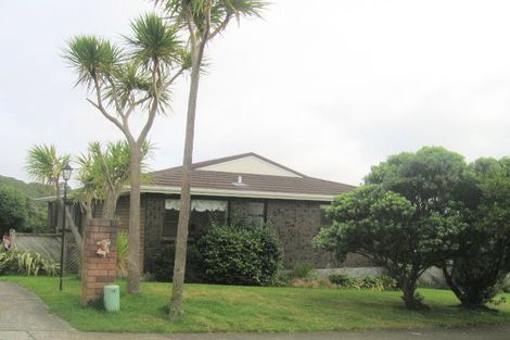Photo of property in 18 Exploration Way, Whitby, Porirua, 5024