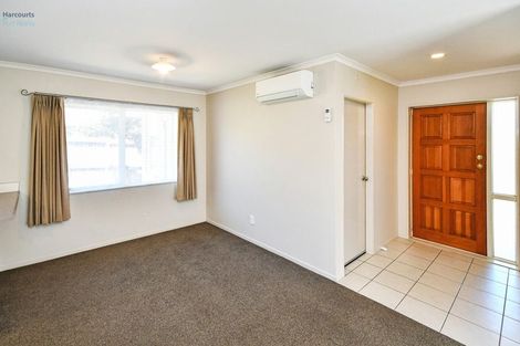Photo of property in 2 Carisbrook Crescent, Papakura, 2110
