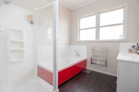 Photo of property in 86 Thames Road, Paeroa, 3600