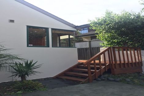 Photo of property in 19 Grammar School Road, Pakuranga, Auckland, 2010