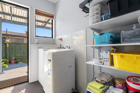 Photo of property in 2 College Place, Poike, Tauranga, 3112